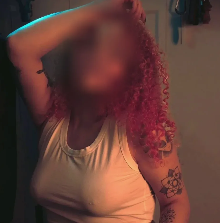 Aleksandra, 31